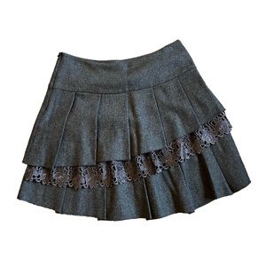 YEDINA grey on grey Wool & Lace Tiered Miniskirt - EUC - Size EU38